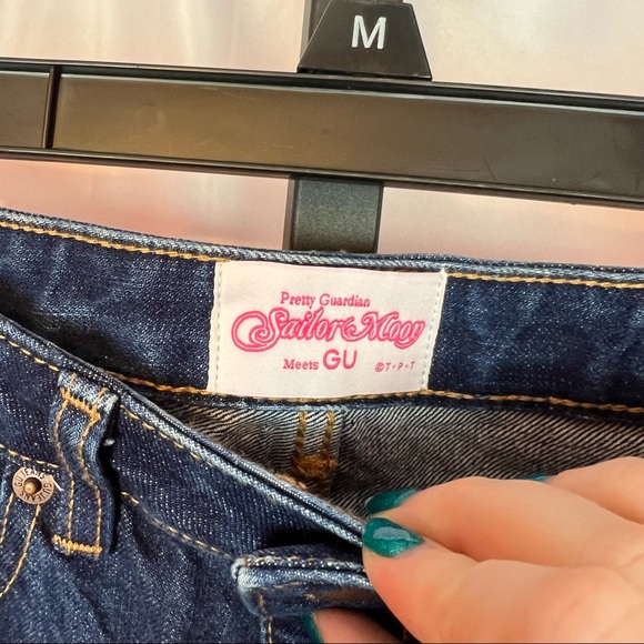 Sailor Moon Meets GU Cropped Fray Hem Jeans, size Medium - Picture 2 of 11